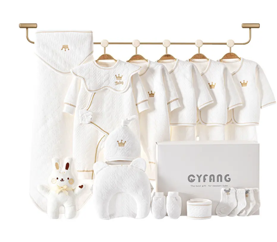 2023 GOTS customize Organic Cotton baby gift box 100% cotton 20 baby gift set newborn clothes set blanket bib bed comfort droll