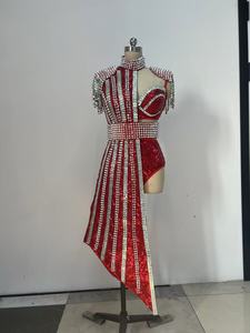 Nouvelle <span class=keywords><strong>combinaison</strong></span> pour femme rouge, ornée de diamants scintillants, sexy, à découpes, pour la scène, design unique et brillant - Product Image 5