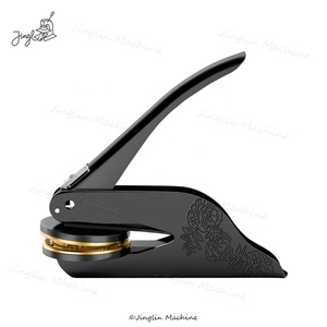 Vente en gros <span class=keywords><strong>Personnalisable</strong></span> Portable Auto-encreur Gaufrage Joint Timbre <span class=keywords><strong>Pince</strong></span> <span class=keywords><strong>à</strong></span> main avec Logo en relief pour le bureau Cadeaux d'affaires - Product Image 4