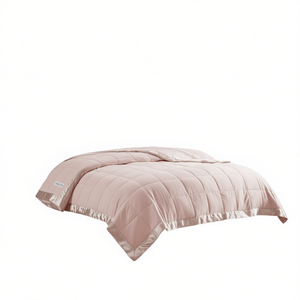 Edredón Ligero Alternativo a Plumón, Color Rosa Sólido, Acolchado de Poliéster, Estilo Minimalista para Todas las Estaciones - Product Image 1