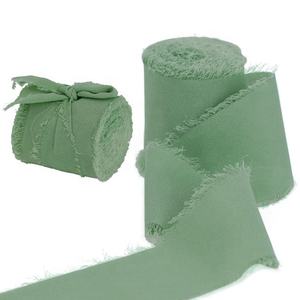 Rollo de cinta de seda de gasa con borde deshilachado para envolver decoración navideña de gran cantidad impresa personalizada - Product Image 4