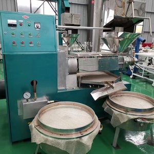 Mini loại hướng dương dừa mè lạnh và nóng vít khai thác dầu máy ép - Product Image 4