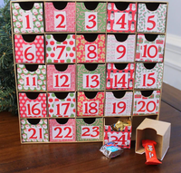 Boîte de calendrier de l'avent de Noël en papier résistant à la graisse recyclable avec gaufrage, emballage cadeau personnalisé