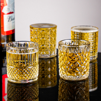 Vasos de whisky de cristal antiguos sin plomo de lujo, vaso giratorio moderno con grabado para uso doméstico y regalos