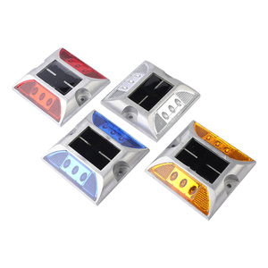 Năng lượng mặt trời Powered nhôm Cat Eye thiết kế đường Stud an toàn giao thông đánh dấu cho đô thị vỉa hè - Product Image 4