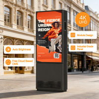 Pantalla digital comercial para exteriores de doble cara, IP66 a prueba de agua y polvo, adecuada para la promoción publicitaria en la calle.
