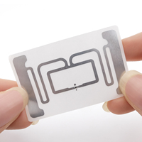 Étiquette RFID UHF 54x34mm, 860-960MHz, passive, longue portée, étanche, EPC 160 bits, pour suivi des stocks de vêtements et de vêtements de mode en vente au détail