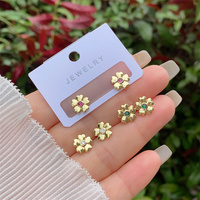 À la mode multi-style cuivre plaqué or 18 carats diamant intégré Zircon fleur série boucles d'oreilles pour les femmes tenue quotidienne cadeau