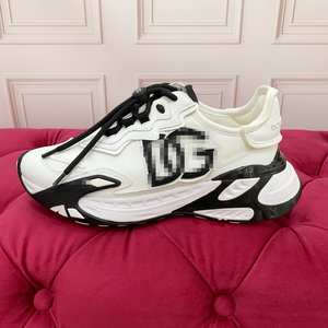 2025 <b>Top</b> Quality Luxury Designer Men's Thick Bottom Tide Shoes Women's <b>Walking</b> Shoes DG Couples - Product Image 4