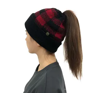 Hot Selling Checked Plain Sports Winter Hat Beanie Knitted Hat For Women fitted ponytail beanie with button for mask