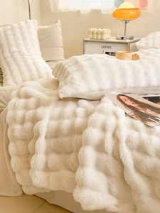 热销纯色保暖柔软双面毛毯泡泡保暖可爱兔毛毛毯家用 - Product Image 3