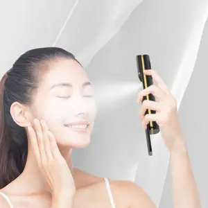 Tendencias para 2024 tecnología spray de agua para vaporizador facial nano salon humidificador de niebla iónica Facial portátil Mini 3 en 1 Ce