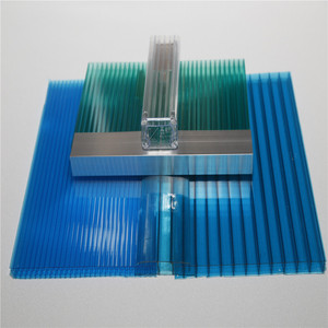 <span class=keywords><strong>U</strong></span> Khóa tấm <span class=keywords><strong>polycarbonate</strong></span> hệ thống cho rỗng cho đôi tường <span class=keywords><strong>multiwall</strong></span> tấm <span class=keywords><strong>polycarbonate</strong></span> cho lợp PC vật liệ<span class=keywords><strong>u</strong></span> tùy chỉnh cắt - Product Image 4