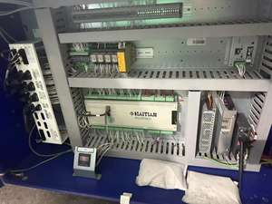 Máquina de Moldeo por Inyección Hidráulica Horizontal Haitian Mars2 de 470 Toneladas de Segunda Mano con PLC, Motor, Bomba, Caja de Engranajes, Rodamientos y Tornillo - Product Image 6