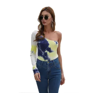 Hot sale in summer women one-shoulder tops suppliers tie-dye letter print crop top tie dye crop top