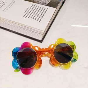 Gafas de Sol Redondas de Moda para Niños y Niñas, Coloridas, con Forma de Flor de Gelatina, para Fiestas, 2022 - Product Image 5