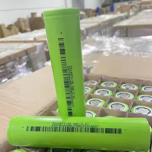 Batterie au phosphate de fer et de lithium rechargeable 3,2 V 32140 15 Ah, cycle élevé 32140 Lifepo4 pour véhicules électriques et stockage solaire - Product Image 2