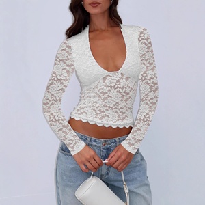 T-shirt da donna <span class=keywords><strong>attillata</strong></span> a maniche lunghe con scollo a V in pizzo traforato, stampa digitale, colore unico, sexy, Nuovi Arrivi 2026 - Vendita all'ingrosso - Product Image 4