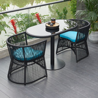 Ensemble de table basse d'extérieur en rotin PE, table et chaises de salle à manger, design moderne, coussin imperméable pour hôtel et villa