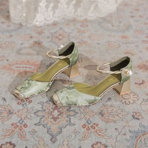 Escarpins à bout pointu et talon fin en daim mat, style noble pour femme, collection printemps-été-automne - Product Image 1