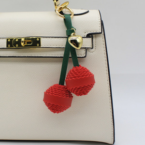 Llavero y Colgante de Piel Sintética con Diseño de Margarita, Adorno Floral para Bolsos, Decoración para Bolsos, Regalo - Product Image 2