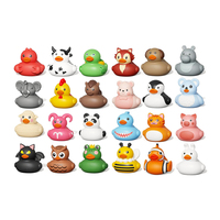 Mini jouet de bain en plastique personnalisé OEM de 5,1 cm Assortiment canard en caoutchouc grinçant flotteur de bain pour bébé vente en gros de vinyle plaisir du bain pour enfants