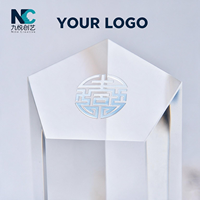 Trophée personnalisé en cristal K9 avec base en marbre et logo gravé pour événements sportifs et récompenses d'entreprise, OEM ODM