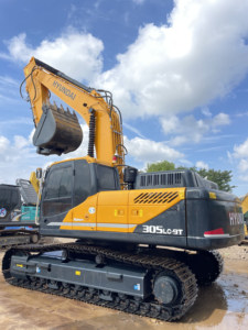 Excavatrice sur chenilles Hyundai 305LC-9 d'occasion 30t, ainsi que des excavatrices lourdes sur chenilles Hyundai d'occasion 150, 210, 215, 220, 225, 305t à vendre - Product Image 2