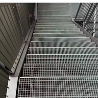 Escalier de secours en acier galvanisé pour l'extérieur, escalier dentelé, caillebotis en acier inoxydable, entrepôt pour garde-corps en métal