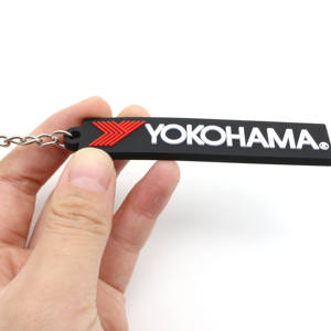 Vente en gros de porte-clés en caoutchouc personnalisés pour <span class=keywords><strong>train</strong></span> de <span class=keywords><strong>Tokyo</strong></span> porte-clés en PVC souple en caoutchouc 2D 3D de haute qualité avec instructions sur carte papier - Product Image 5