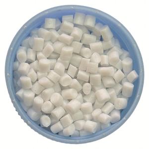 PET CR8816 Granules PET de qualité alimentaire pour moulage par injection de matière première plastique pour film de bouteille PETG PET Chips - Product Image 4