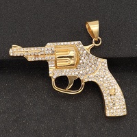 Vente en gros de bijoux en diamant en acier inoxydable plaqué or 18 carats TikTok Pendentif Offre Spéciale arme pistolet Style de mode Pack unique inclus