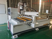 Fresadora CNC de 3 Ejes Source Factory MK1325 con Sistema de Control ATC Syntec, Motor de Husillo de 9KW y Bomba de Engranajes para Trabajos en Madera
