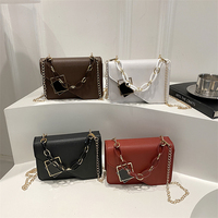 Nouveau Sac à Main Femme 2026 avec Chaîne, Sac à Bandoulière de Luxe et Tendance en Cuir PU Texturé, Petit Sac Carré pour Femme