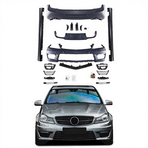 Kit di Conversione Carrozzeria C63 per <span class=keywords><strong>Mercedes</strong></span> Classe C <span class=keywords><strong>W204</strong></span> LCI 2011-2014 Facelift, Pacchetto Esterno C63 - Product Image 1