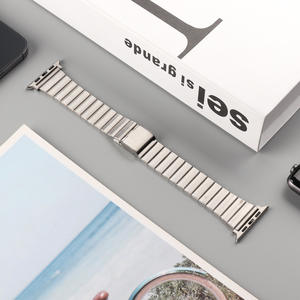 <span class=keywords><strong>Correas</strong></span> de precio barato para <span class=keywords><strong>Apple</strong></span> <span class=keywords><strong>Watch</strong></span> Series 7 6 5 4 Band Correa de metal de acero inoxidable 42 45 41 44MM <span class=keywords><strong>Correas</strong></span> de reloj de lujo - Product Image 5