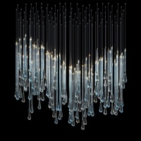 Lampe pendante en forme de goutte d'eau en verre d'art de concepteur longue lampe pendante en cristal de goutte de pluie lampes suspendues au plafond à vendre