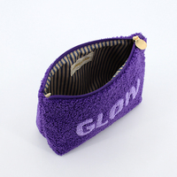 Sac à cosmétiques tendance en peluche d'hiver avec fermeture éclair lavable, sac à cosmétiques en gros avec fermeture éclair, sac à maquillage avec logo brodé, cadeau pour les clients
