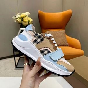 Nouvelles chaussures de sport de luxe tendance en cuir véritable de haute qualité avec semelle extérieure en caoutchouc, amorti et anti-odeur, populaires - Product Image 1