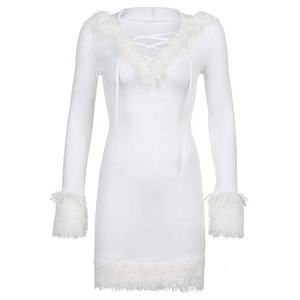 <span class=keywords><strong>2022</strong></span> <span class=keywords><strong>Collection</strong></span> <span class=keywords><strong>hiver</strong></span> élégant décontracté à capuche moelleux col en v robe Sexy moulante blanc respirant et lavable en gros - Product Image 4