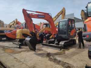 Corea Mini Doosan usado DX60 excavadora de orugas 6 toneladas capacidad Yanmar motor 2022 venta funcionamiento caja de cambios Motor bomba cojinete engranaje - Product Image 2