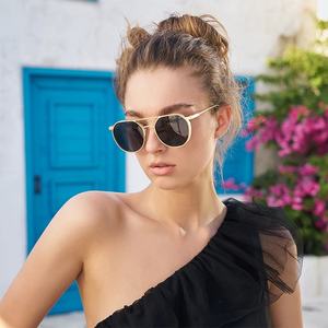 Nuevas Gafas de Sol Unisex Vintage Modernas con Marco Metálico Ovalado Completo, Doble Puente, Estilo Piloto, Ligeras, Protección UV400, Gafas de Alta Gama - Product Image 6