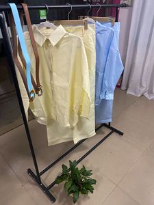 Completi Pantalone <span class=keywords><strong>da</strong></span> <span class=keywords><strong>Donna</strong></span> all'Ingrosso <span class=keywords><strong>in</strong></span> <span class=keywords><strong>Lino</strong></span> e Cotone con Camicia a Tinta Unita e <span class=keywords><strong>Pantaloni</strong></span> a Gamba Larga, Abbigliamento Casual alla Moda <span class=keywords><strong>da</strong></span> Due Pezzi, Completo Estivo <span class=keywords><strong>da</strong></span> <span class=keywords><strong>Donna</strong></span> - Product Image 2