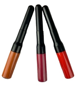 Double tête <span class=keywords><strong>crayon</strong></span> <span class=keywords><strong>rouge</strong></span> à lèvres 2 en 1 <span class=keywords><strong>crayon</strong></span> à lèvres et <span class=keywords><strong>rouge</strong></span> à lèvres marque privée cosmétiques <span class=keywords><strong>rouge</strong></span> à lèvres <span class=keywords><strong>mat</strong></span> <span class=keywords><strong>crayon</strong></span> - Product Image 1