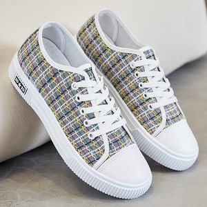 XRH Vente en gros Chaussures en toile vulcanisée à logo personnalisé à carreaux roses pour la Saint-Valentin Chaussures de sport en toile à lacets pour unisexe femmes hommes - Product Image 3