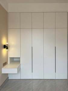 Armario Moderno Minimalista Blanco Independiente, Construcción Robusta, Fácil Montaje para Espacios de Vida - Product Image 3