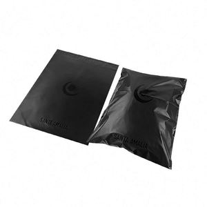 ถุงพลาสติกส่งของสีดำพิมพ์โลโก้ตามสั่ง สีสันสดใส  ผิวด้าน/ผิวมัน  กาวปิดผนึกแน่น - Product Image 2