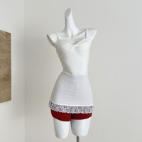 Ensemble de luxe anti-rides en nylon/coton : pull en maille torsadée et camisole en dentelle avec short tricoté au-dessus du genou