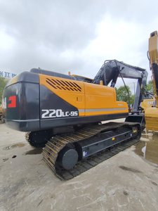 Excavatrice sur chenilles Hyundai 220LC d'origine, machine de construction Hyundai 220LC d'occasion, faible nombre d'heures de travail, vente en promotion - Product Image 1