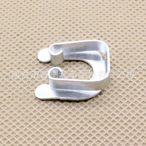 ตัวล็อคแป้นเบรกแบบตัวยู Shuangxuan รุ่น N90070306 สำหรับรถยนต์ Volkswagen, Seat, Skoda, Audi ทำจากเหล็ก ชิ้นเดียว - Product Image 1
